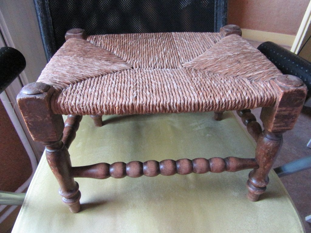 ancien marche pied ou repose pied en bois, Enlèvement