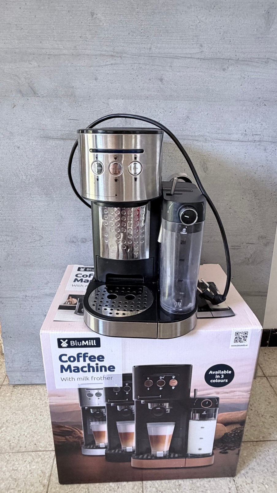 BluMill koffiemachine met melkschuimer, Ophalen of Verzenden, Zo goed als nieuw, Koffiemachine