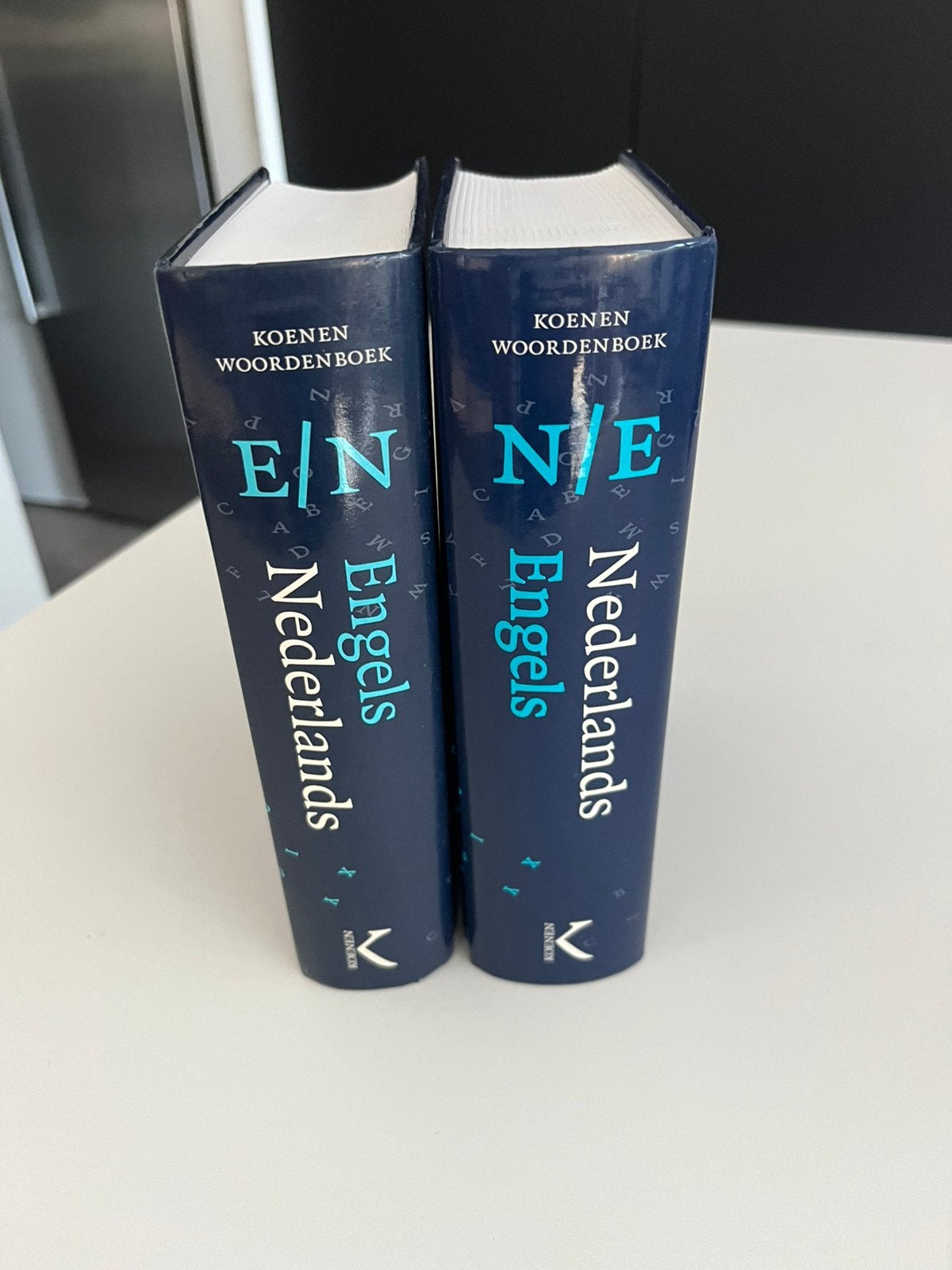 Woordenboeken E/N - N/E, Livres, Dictionnaires, Enlèvement ou Envoi, Comme neuf, Anglais, Koenen ou Wolters