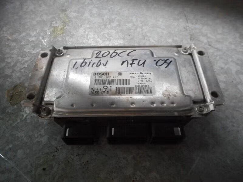 COMPUTER MOTOR Peugeot 206 CC (2D) (0261207477), Robert Bosch AG, Enlèvement ou Envoi, Utilisé, Robert-Bosch-Allee 1 74232 Abstatt, DE