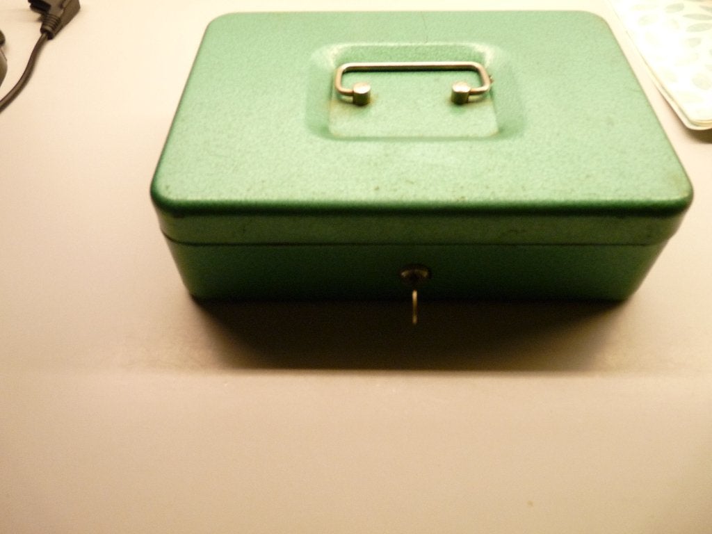 geldkoffer met 1 sleutel, Verzamelen, Ophalen of Verzenden, Gebruikt, Metaal of Blik