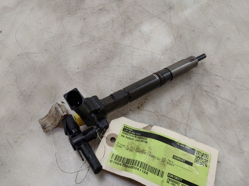 INJECTEUR FAP Volkswagen Passat (3G2) (|03N130277|), Robert Bosch AG, Volkswagen, Utilisé, Robert-Bosch-Allee 1
74232  Abstatt, DE