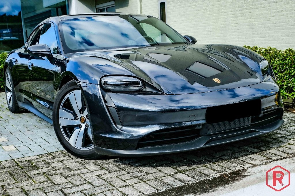 Porsche Taycan 4S Sport Chrono BOSE Matrix Pneumatique, Cuir, Argent ou Gris, Achat, Entreprise