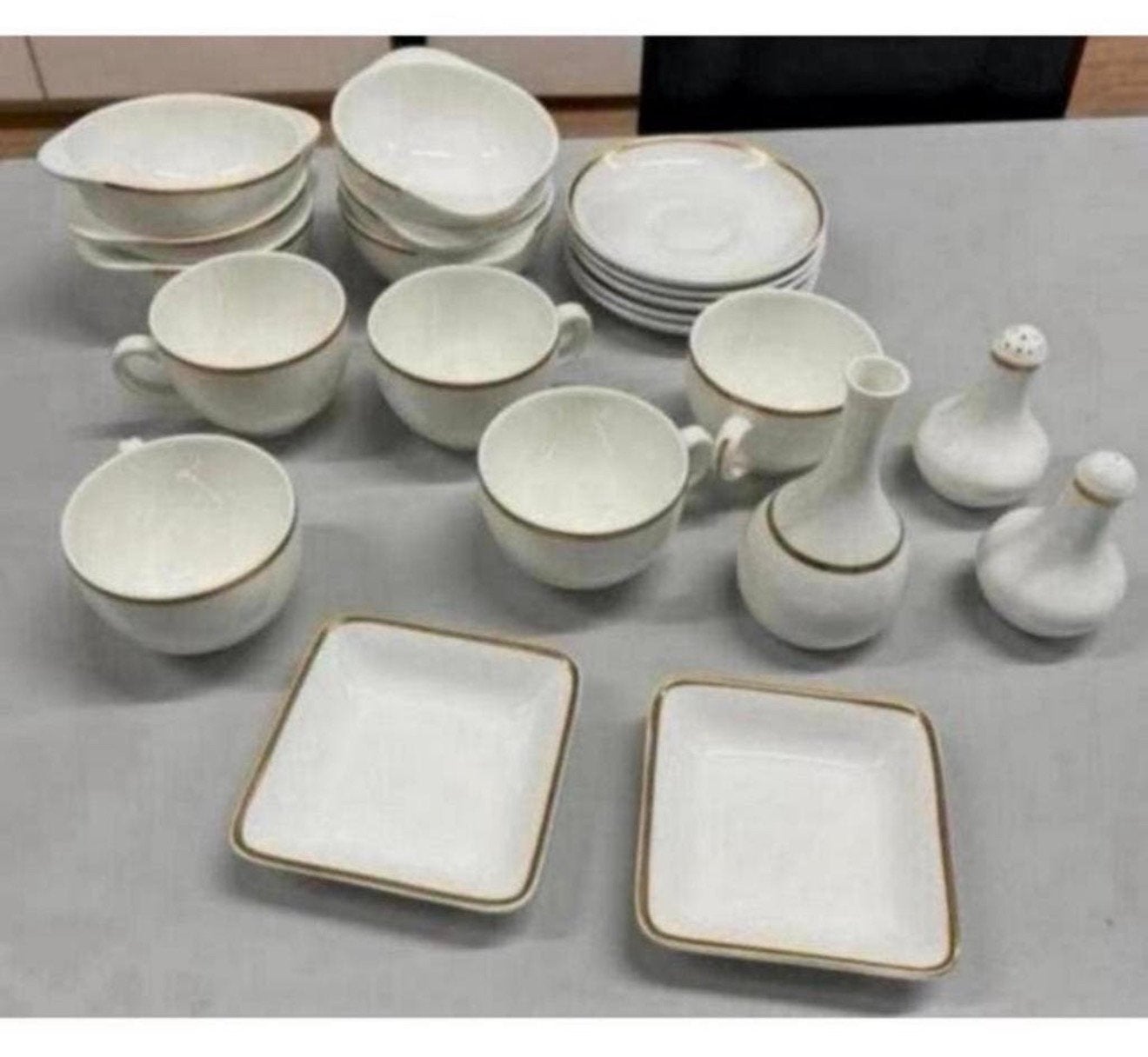Wedgwood Insignia - Antiek Servies wit goud Hotelware white, Ophalen of Verzenden