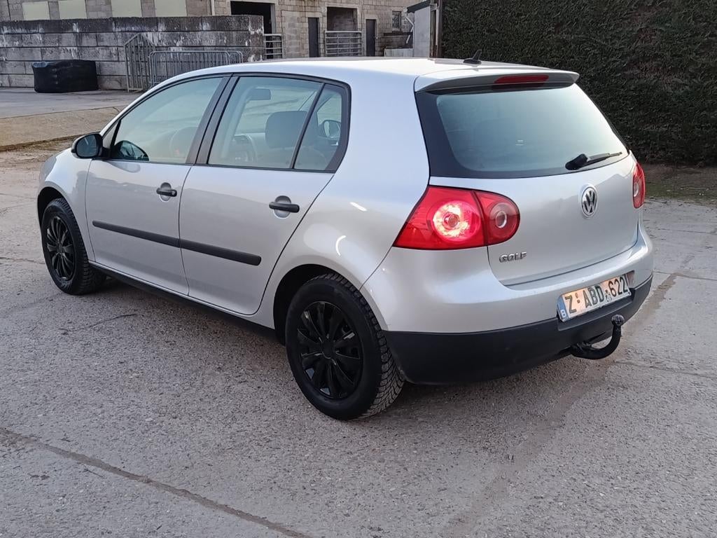 Golf 5/benzine/All Gekeurd ✅/trekhaak/GPs/ bluetooth, Auto's, USB, Bedrijf, 5 deurs, Golf
