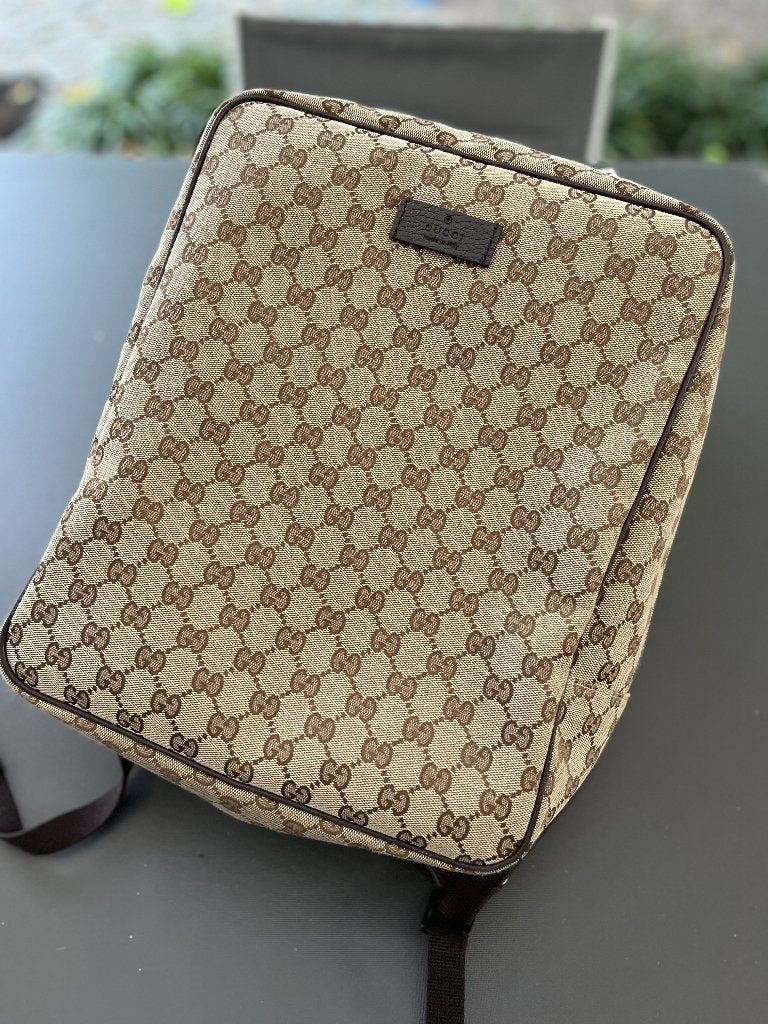 Sac à dos Gucci GG Supreme - En parfait état - Coupon inclus, Bijoux, Sacs & Beauté, Enlèvement ou Envoi, Comme neuf