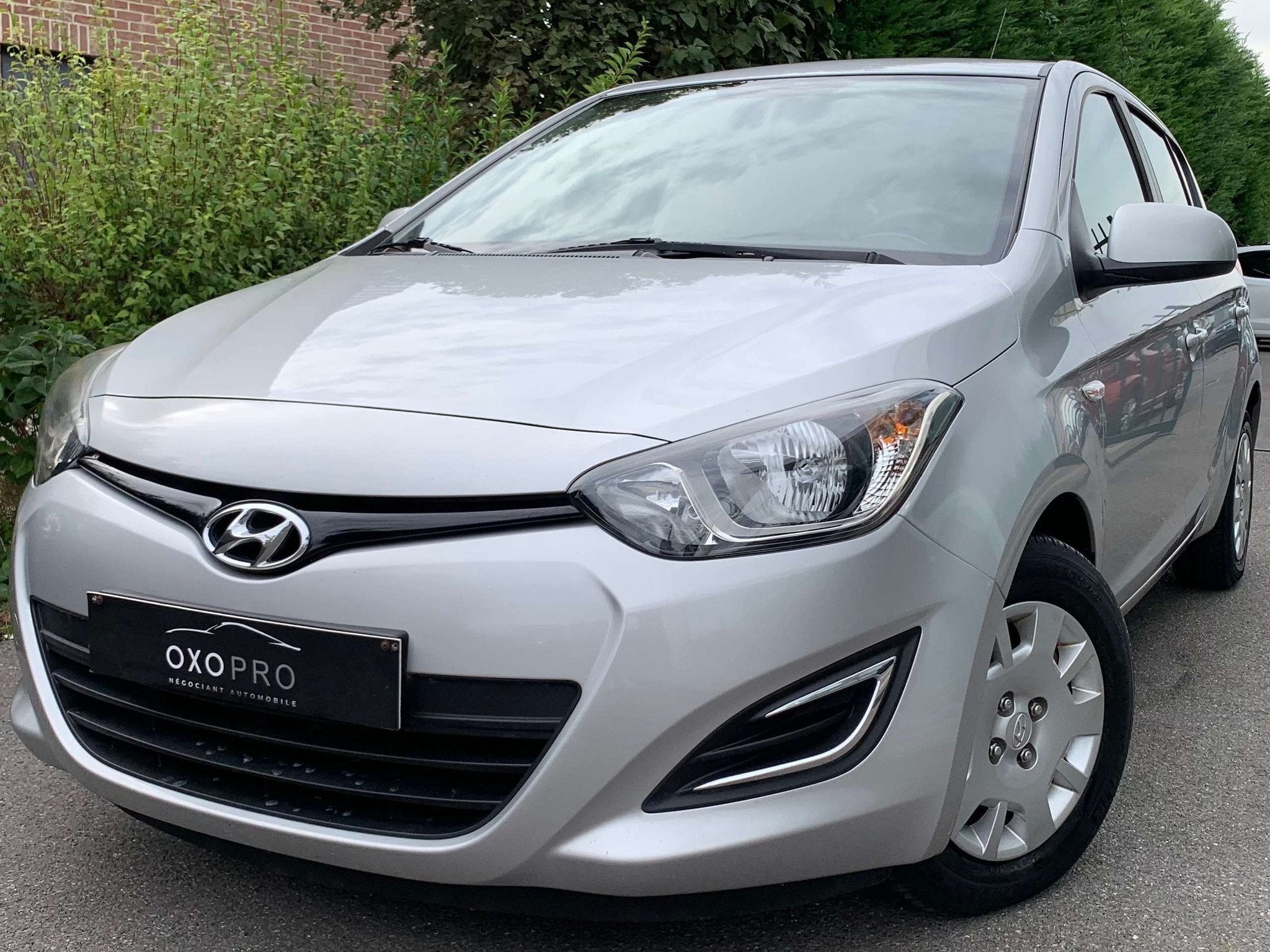Hyundai i20 1.2 Essence / Airco / Radar de Recul / 5 Portes, Autos, Entreprise, Boîte manuelle, Tissu, Alarme
