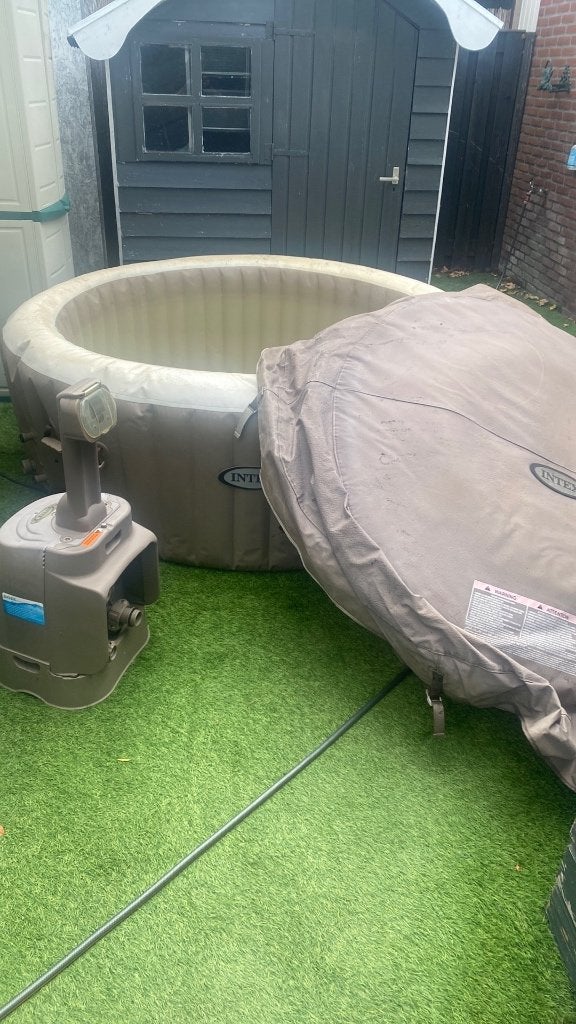 Bubbelbad jacuzzi, Ophalen of Verzenden