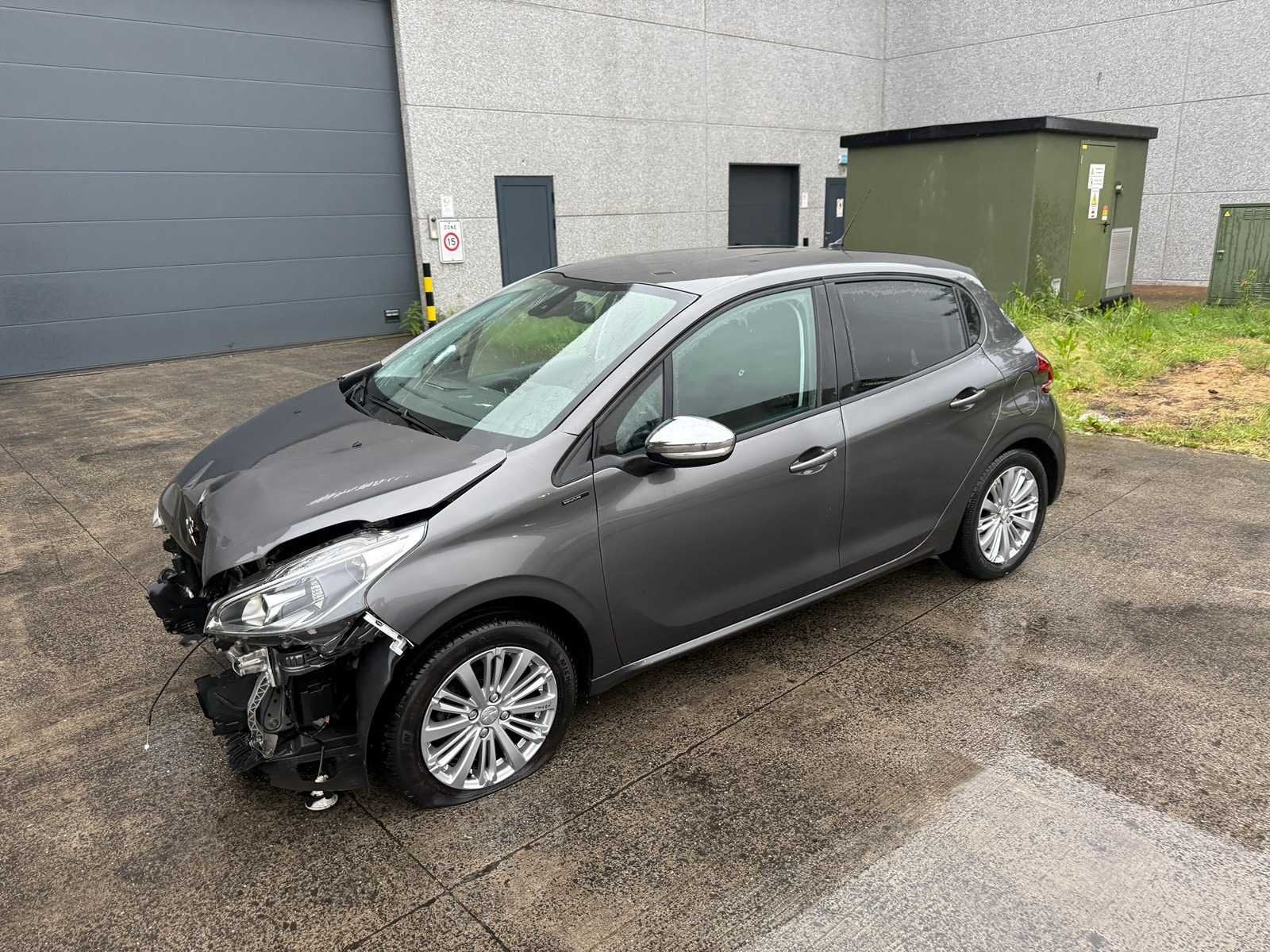 PEUGEOT - 2019 - 208 - SIGNATURE - Voiture, Autos, Achat, Euro 6, Entreprise, Boîte manuelle