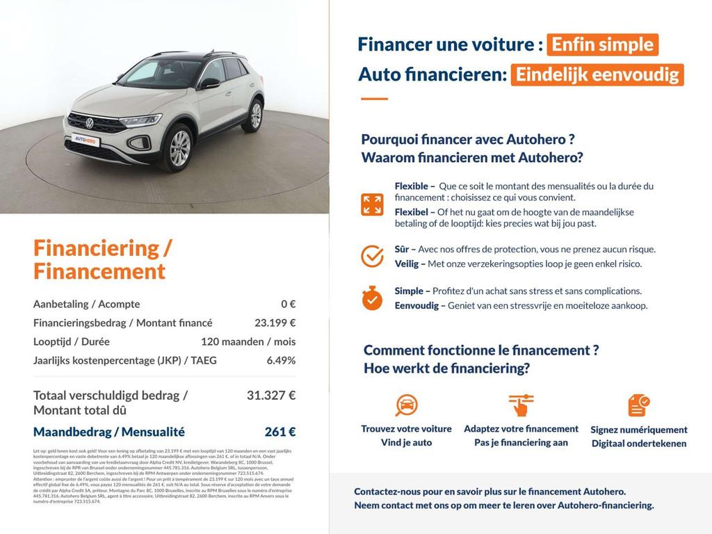Volkswagen T-Roc 1.5 TSI ACT Life (bj 2024), 1345 kg, Stof, Beige, 5 deurs