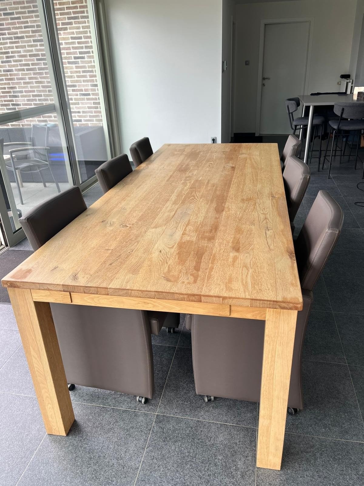 Massief grenen tafel met stoelen op wieltjes, Huis en Inrichting, Tafels | Eettafels, Ophalen, 100 tot 150 cm, Landelijk tot Modern