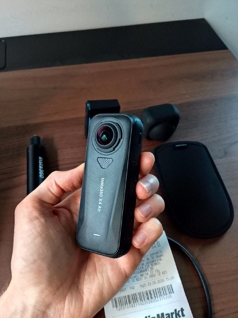 INSTA360 Insta X4 Air + invisible selfie stick + 2 batteries, Enlèvement, Comme neuf, Autres marques