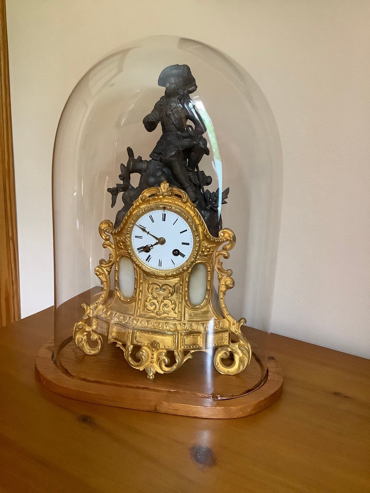 Pendule de cheminée, Enlèvement