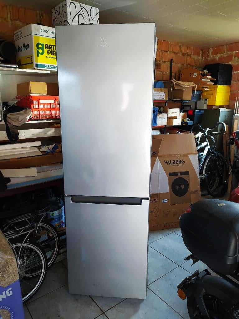 Réfrigérateur combiné, Electroménager, 160 cm ou plus, Comme neuf, Enlèvement, 200 litres ou plus