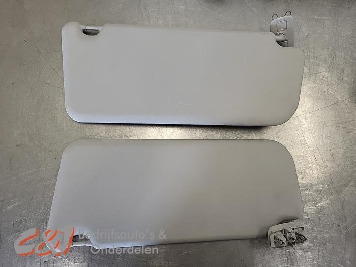 Zonneklep set van een Peugeot Partner, Gebruikt, -, -, Ophalen of Verzenden