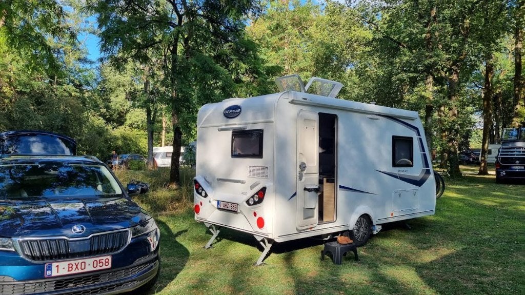 Caravelair Alba Style 400:14.650 euro, Particulier, 4 tot 5 meter, Treinzit, Reservewiel