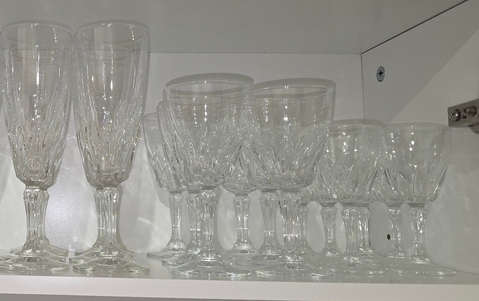 18 verres en très bon état, Enlèvement, Comme neuf