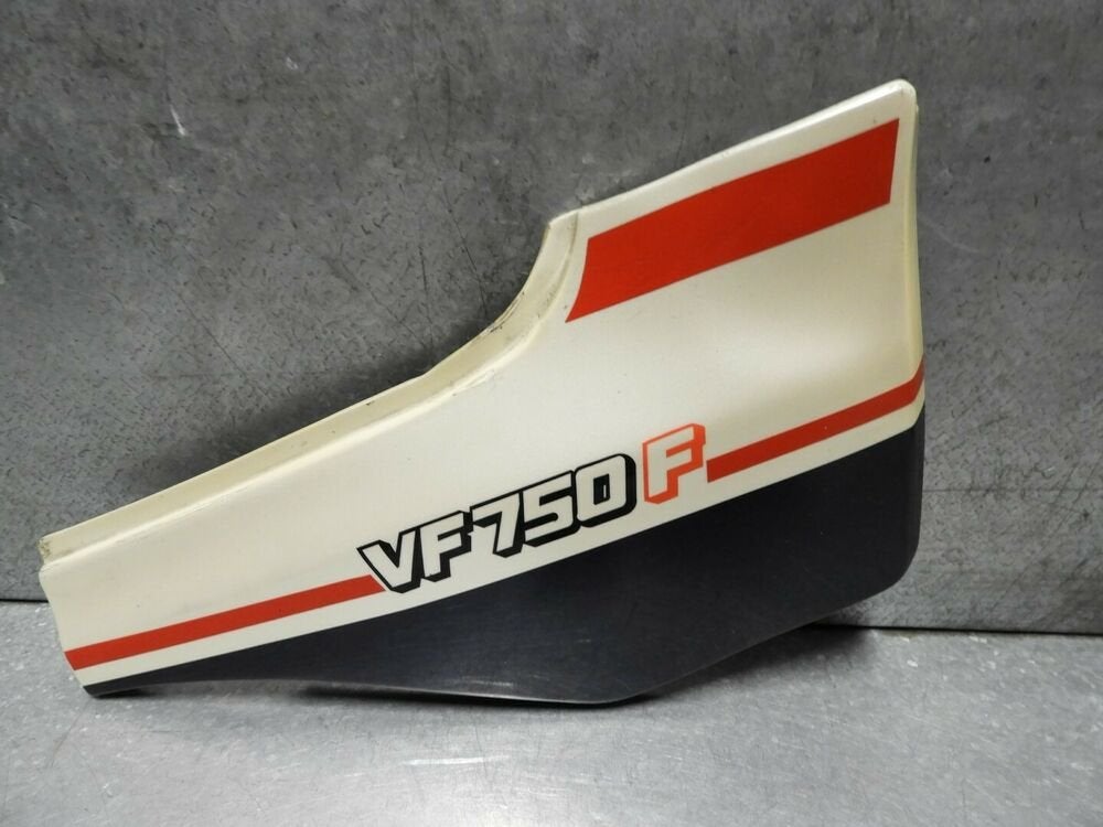 VF750F 1983 - 1985 Honda Kuipdeel Kuipdeel kont D1-44109, Motos, Pièces | Honda