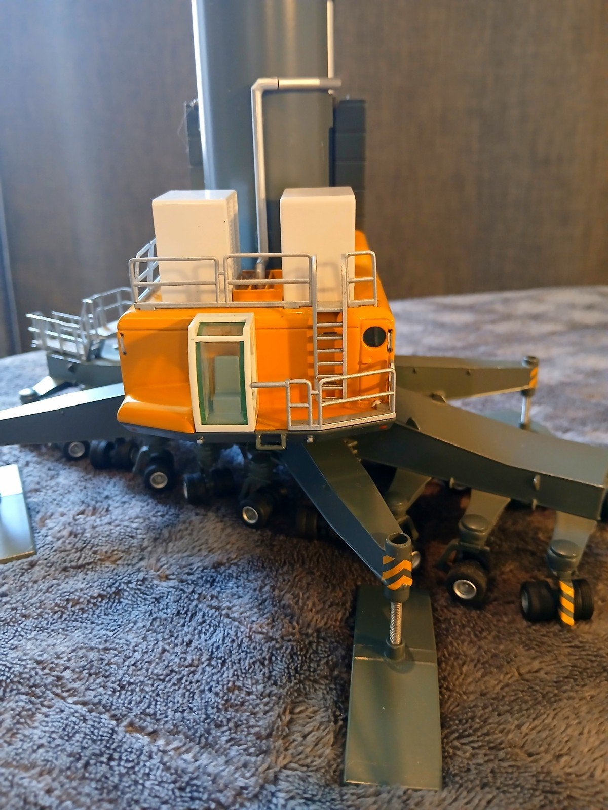 maquette de collection Liebherr 500, Enlèvement