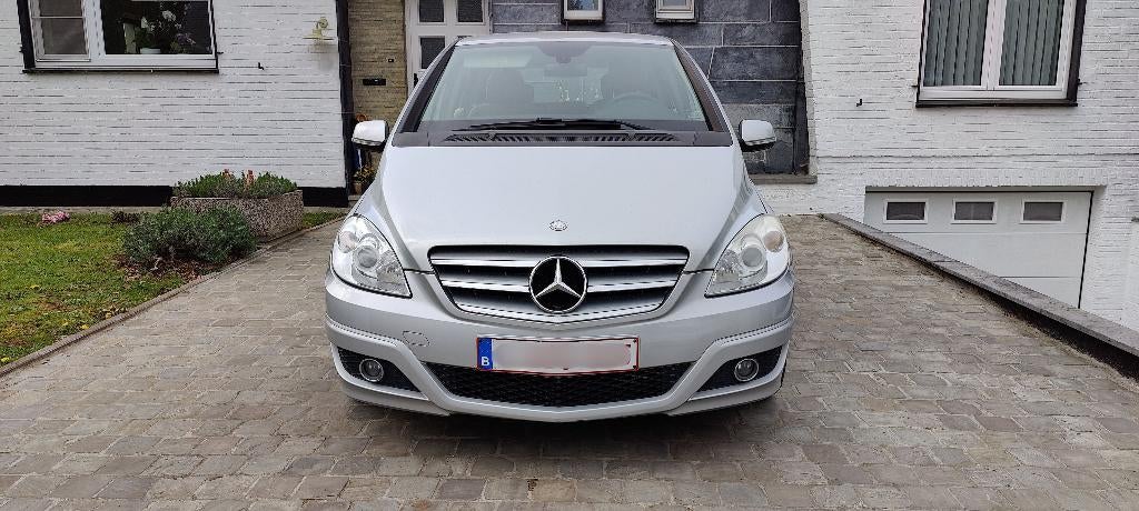 Mercedes Benz B180 CDI 2011 Diesel, 160000 km, Auto's, Euro 5, Beige, Leder en Stof, 5 deurs