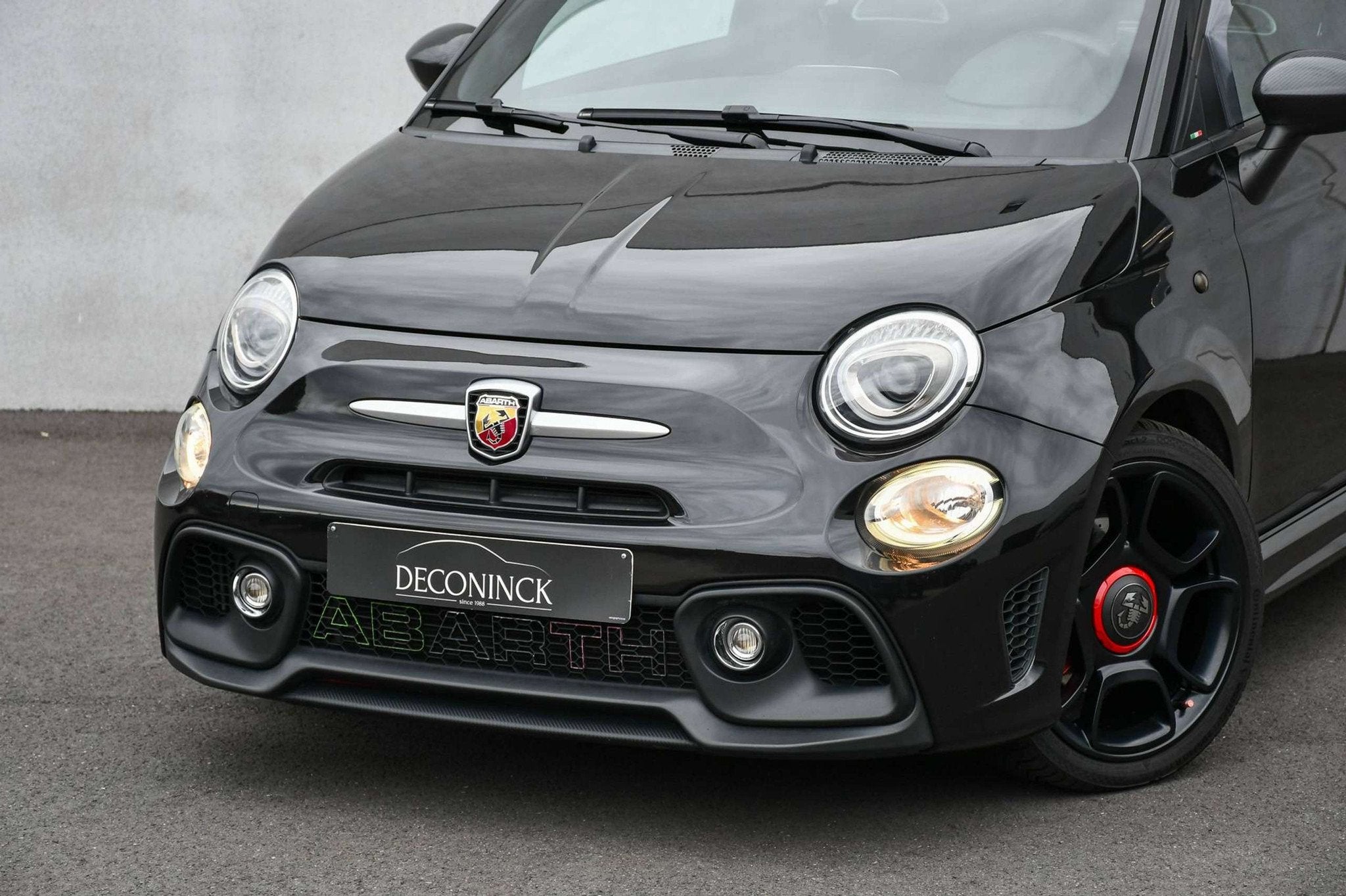 Fiat 500 Abarth *PISTA*CARPLAY*SENSOREN*XENON*70 YEARS EDITI, Autos, 177 g/km, Achat, Euro 6, Entreprise