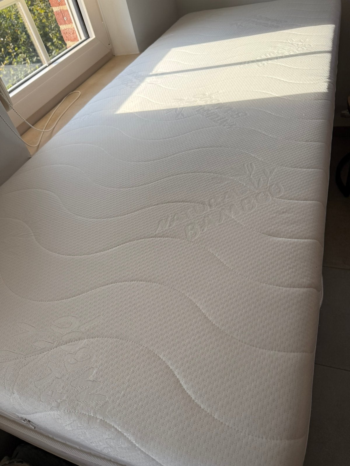 Kwalitatieve matras, Huis en Inrichting, Ophalen, Zo goed als nieuw, Matras