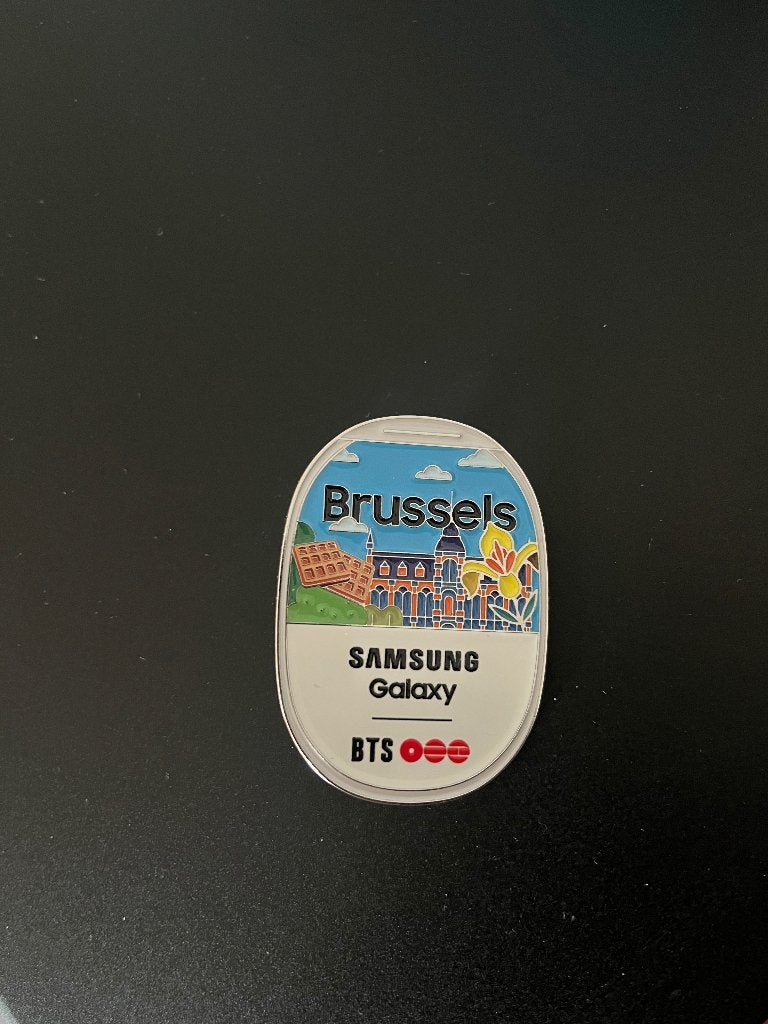 Pin BTS x Samsung zonder verpakking Brussels Edition, Tickets & Billets, Concerts | Pop