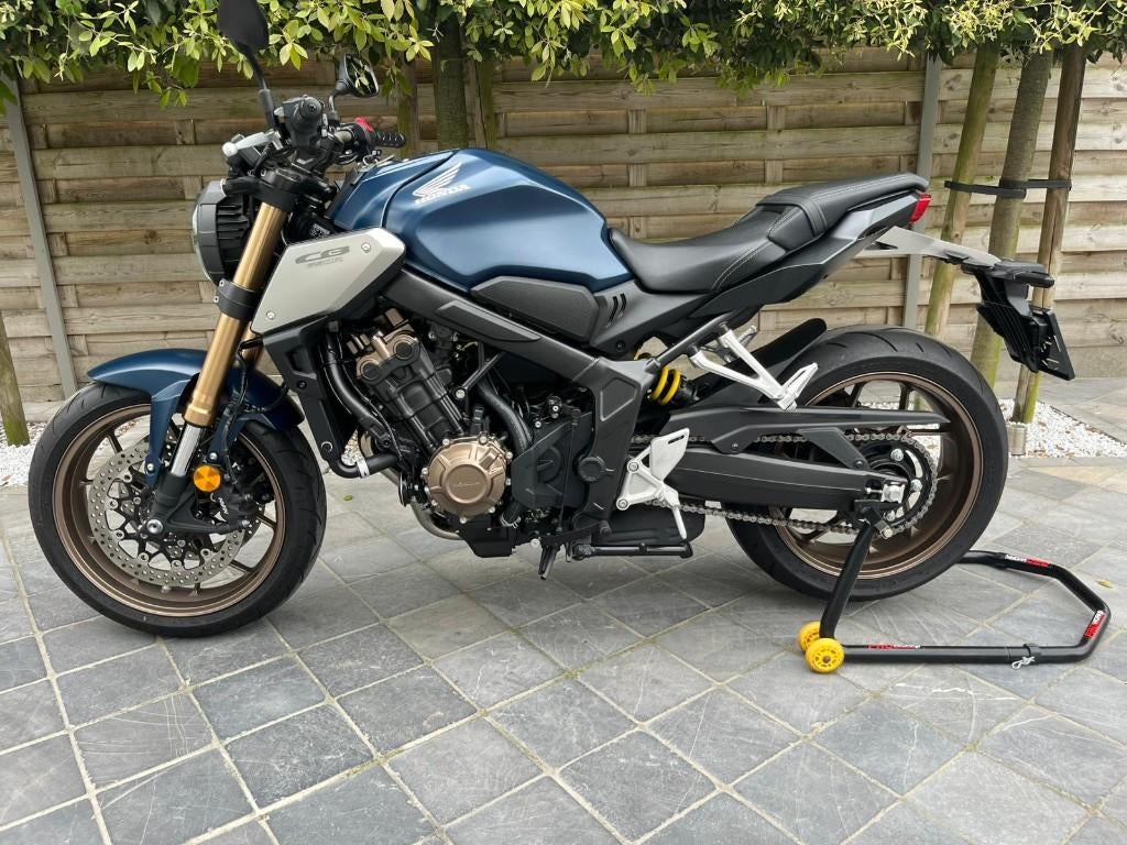 Honda CB 650 R **!! 1700KM !!**4/2021**mat jeans kleur***, Motoren, Motoren | Honda, Bedrijf, Naked bike, meer dan 35 kW, 4 cilinders