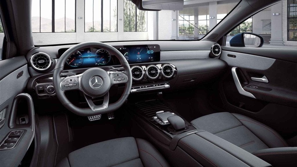 Mercedes-Benz A-Klasse 250 e AMG Line | Panoramisch Dak | Do, Auto's, Stof, Gebruikt, Zwart, 4 cilinders