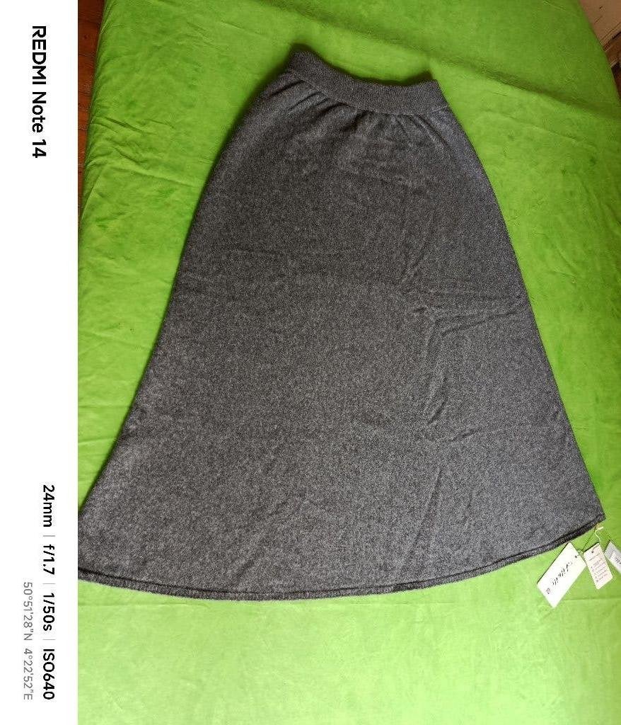 NNouvelle jupe longue grise 100 % laine mérinos, Ailaile, Vêtements | Femmes, Neuf, Taille 38/40 (M), Gris, Enlèvement ou Envoi