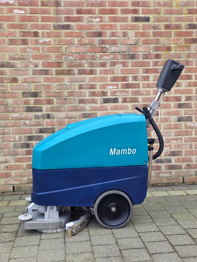 Wetrok Mambo Professionele Schrobzuigmachine op batterij, Doe-het-zelf en Bouw, Reinigingsmachines, Zo goed als nieuw, Schrobmachine