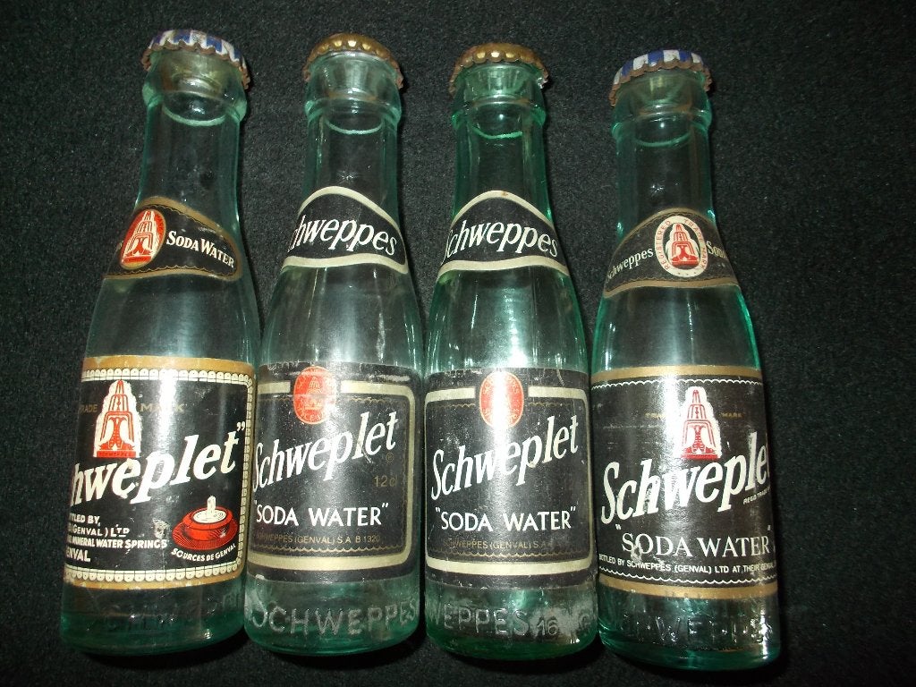 Schweppes - 4 bouteilles d'eau gazeuse SCHWEPLET 12 cl., Collections, Enlèvement, Utilisé, Autres types