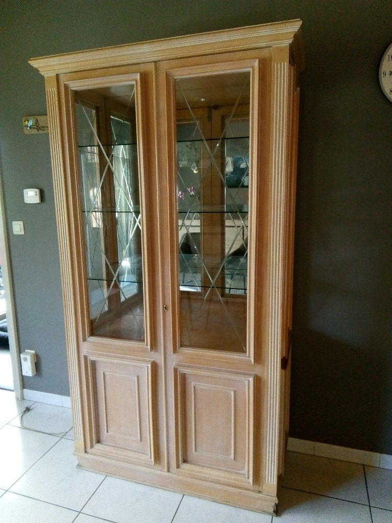 Gratis vitrinekast, Huis en Inrichting, Kasten | Vitrinekasten, Ophalen, 50 tot 100 cm, 150 tot 200 cm, 25 tot 50 cm
