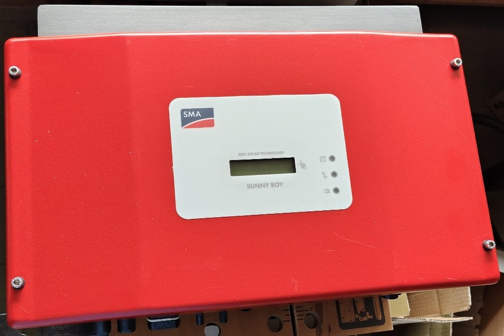 Sunny boy SMA omvormer 1550 W (2 stuks), Enlèvement, Utilisé, Autres types, 200 watts-crêtes ou plus
