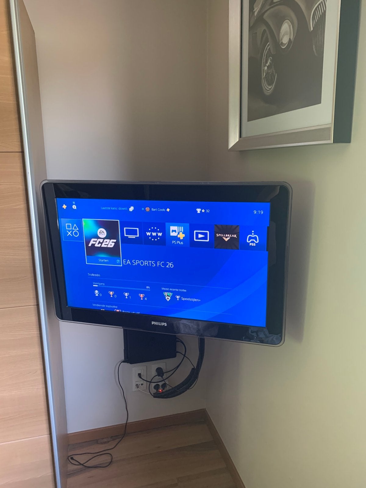 Philips TV met muurbeugel 42 inch, Computers en Software, Monitoren, Ophalen, Zo goed als nieuw