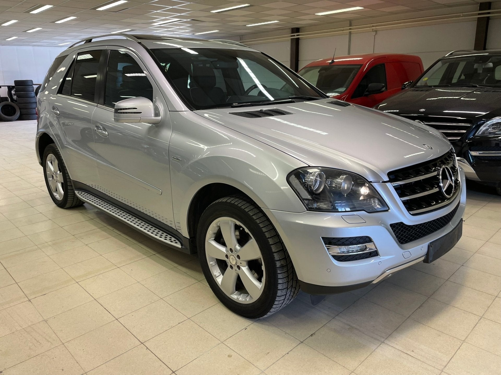 Mercedes-Benz M-Klasse ML MERCEDES ML350CDI 3.0D V6 4-MATIC, Auto's, Mercedes-Benz, Automaat, Euro 5, Gebruikt, Zwart
