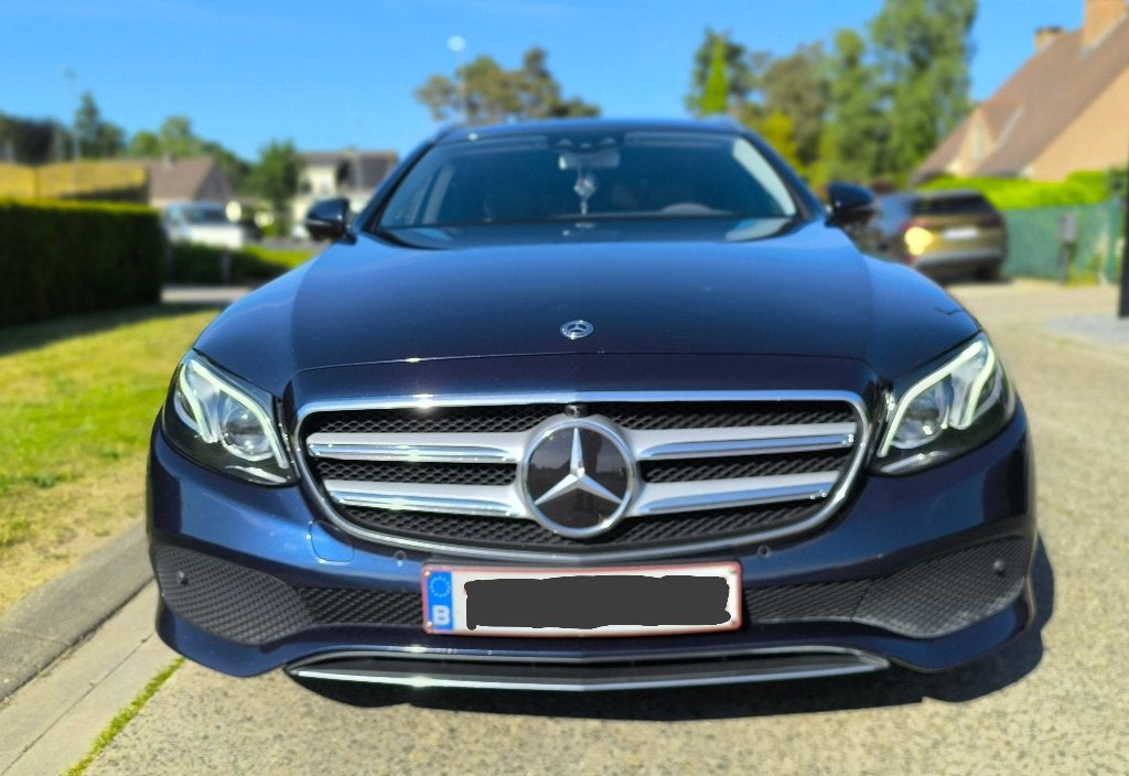 Mercedes-benz E klasse Automatische 9G-Tronic Euro6, Auto's, Achterwielaandrijving, 4 cilinders, Blauw, Leder en Stof
