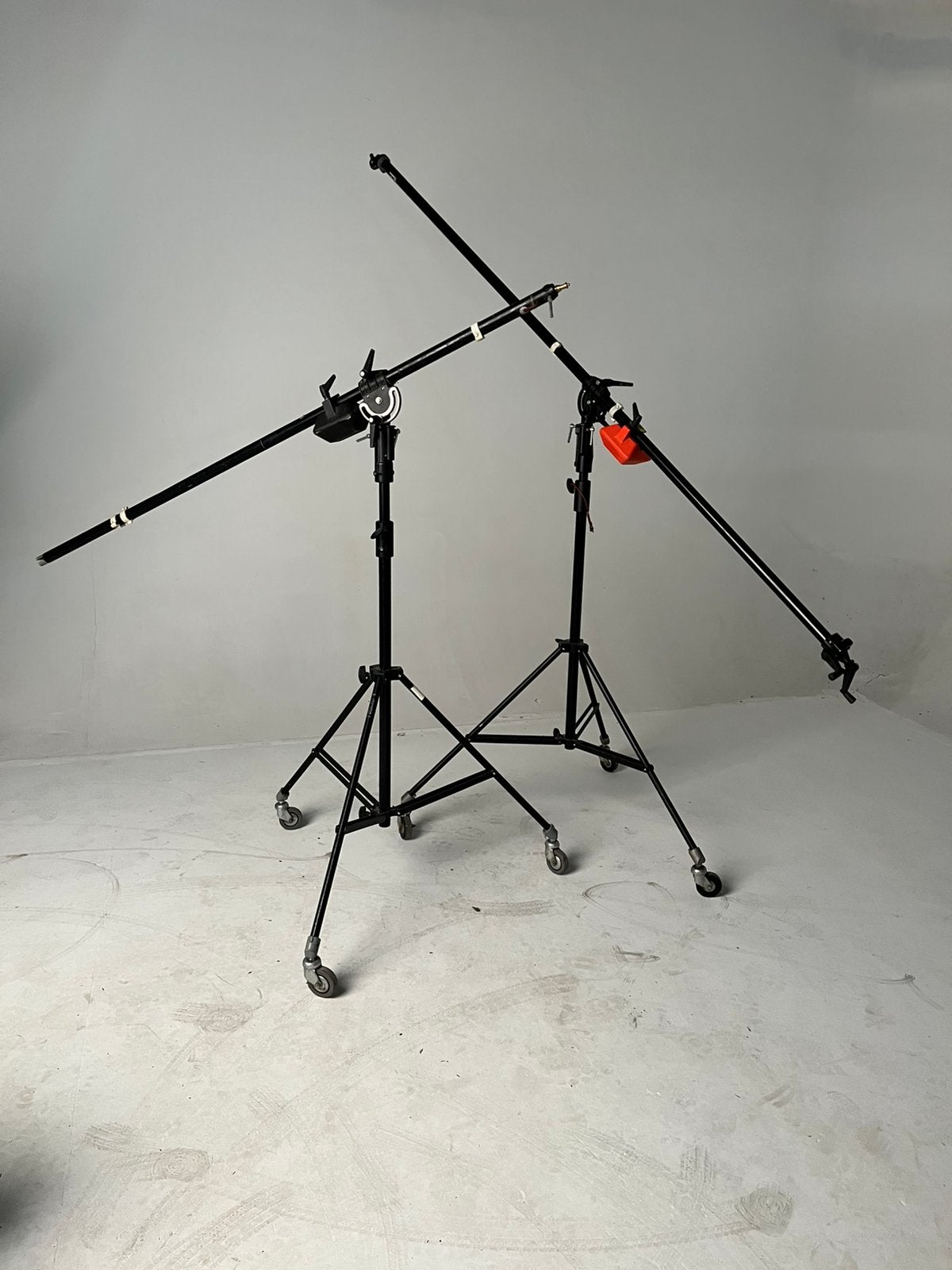 Supports manfrotto pour griraffes, TV, Hi-fi & Vidéo, Trépied inclus, Comme neuf, Enlèvement, Manfrotto
