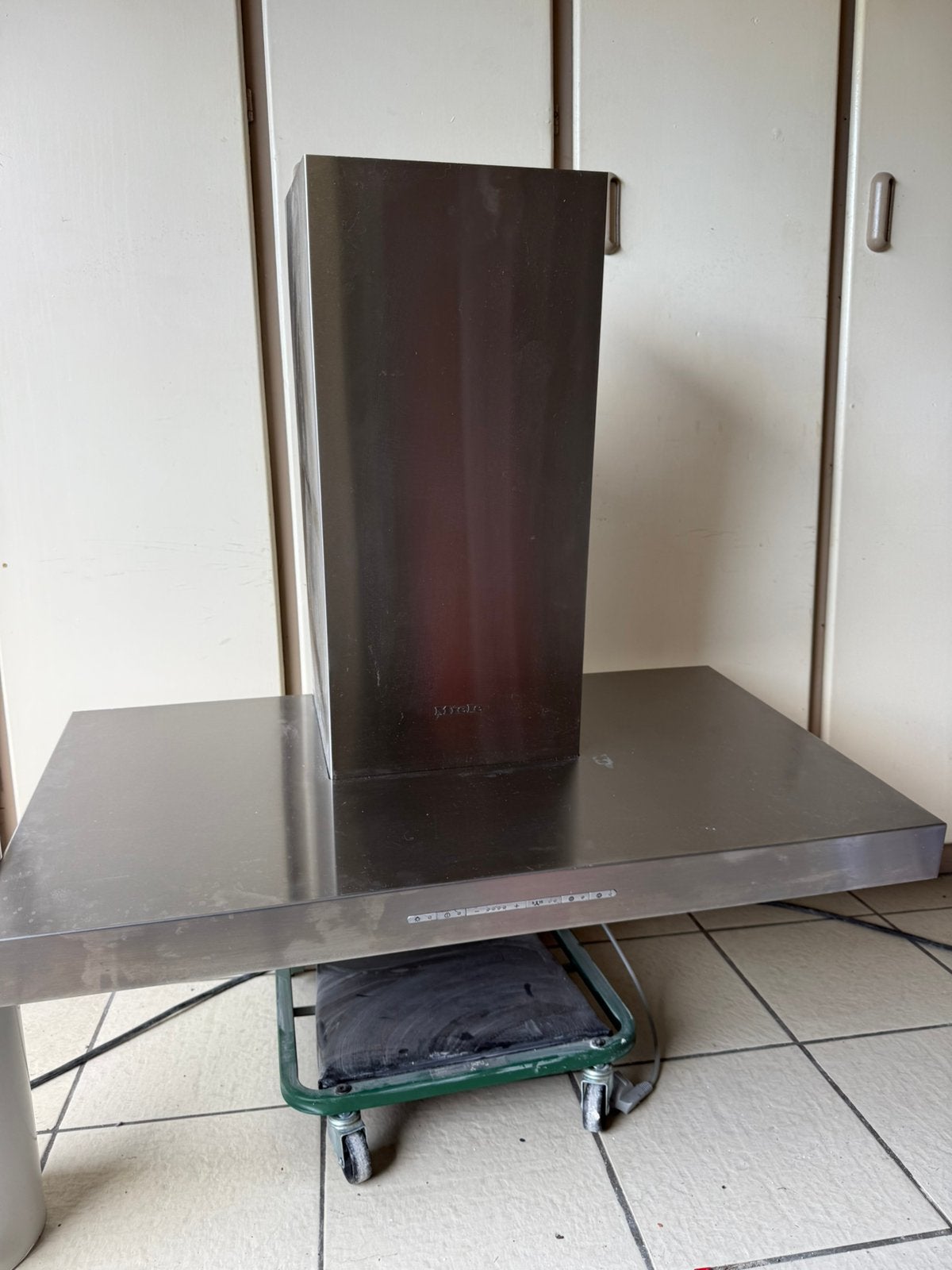 Afzuigkap Miele, Enlèvement, Utilisé, Autoportant