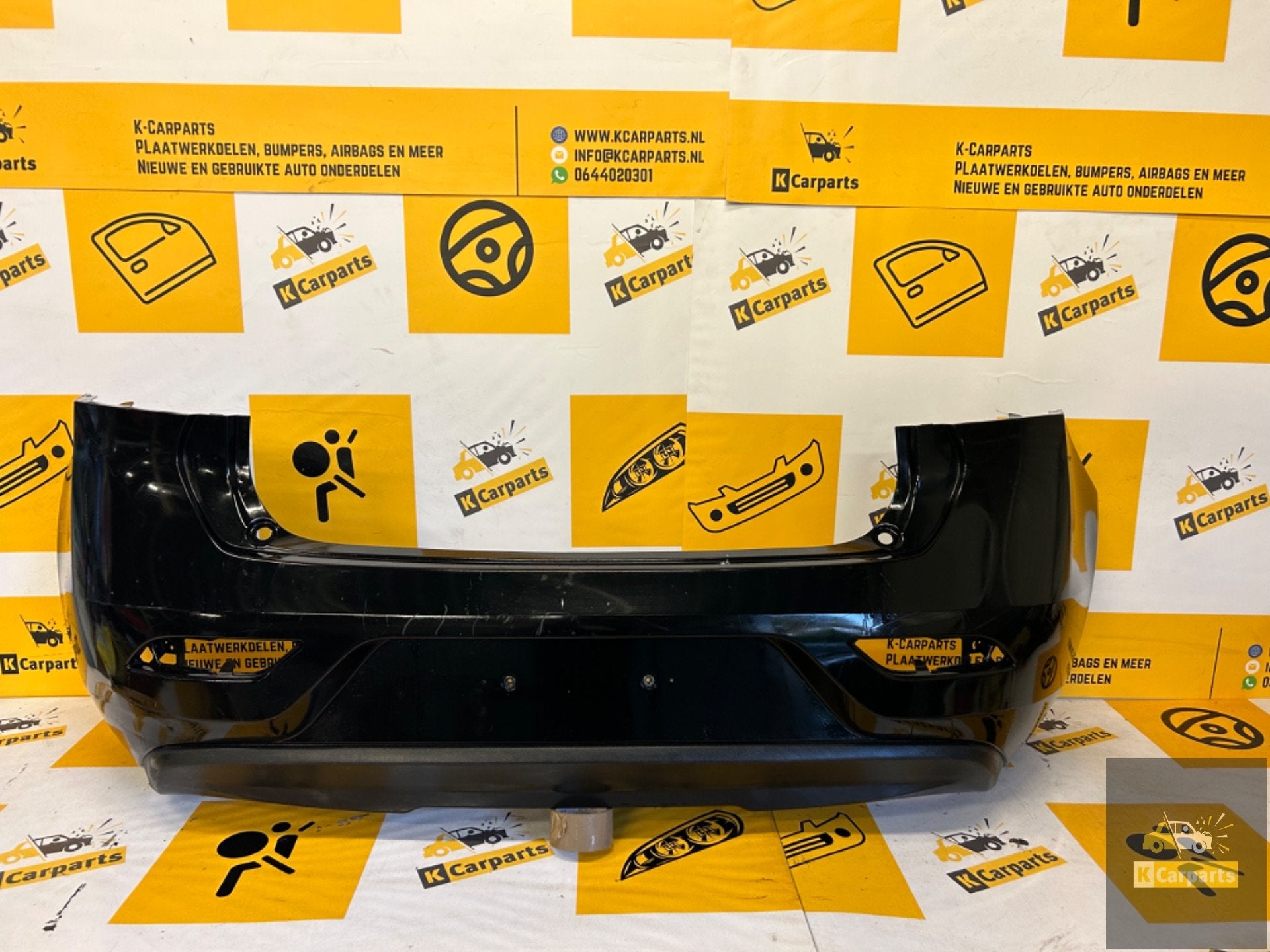 Volvo v40 Achterbumper 2012-2020 bumper, Gebruikt, Gunnar Engellaus vag 8
405 31  Gothenburg, SE, Info@volvocars.com, Volvo