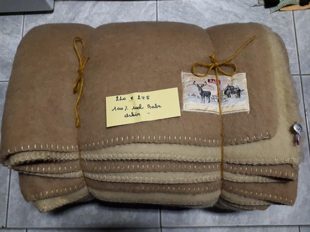 Plaid Aabe 100% laine vierge 220x245, Enlèvement, Neuf, Deux personnes, Beige