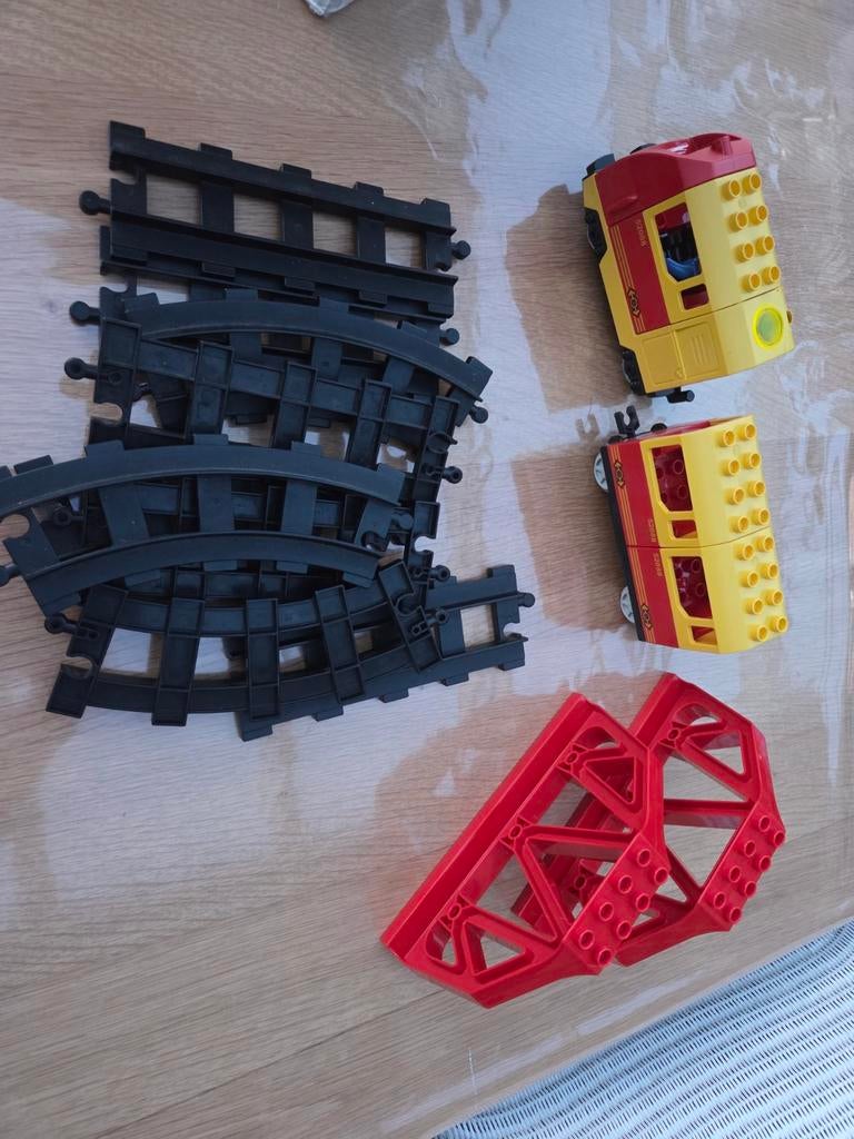 Speelgoedtrein met sporen duplo, Enlèvement, Duplo