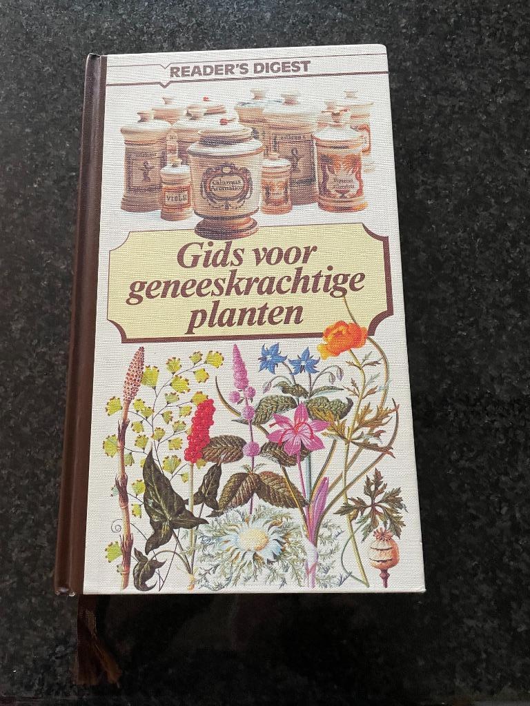 "Geneeskrachtige kruiden" - Readers Digest, Ophalen of Verzenden, Zo goed als nieuw
