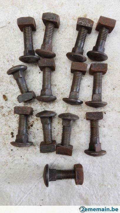 13 boulons Tête Ronde Collet Carré Ø 13x40 mm avec écrous, Enlèvement ou Envoi, Neuf