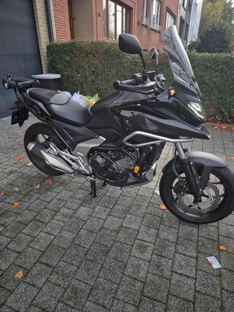 Honda NC750, Motoren, 750 cc, LED Verlichting