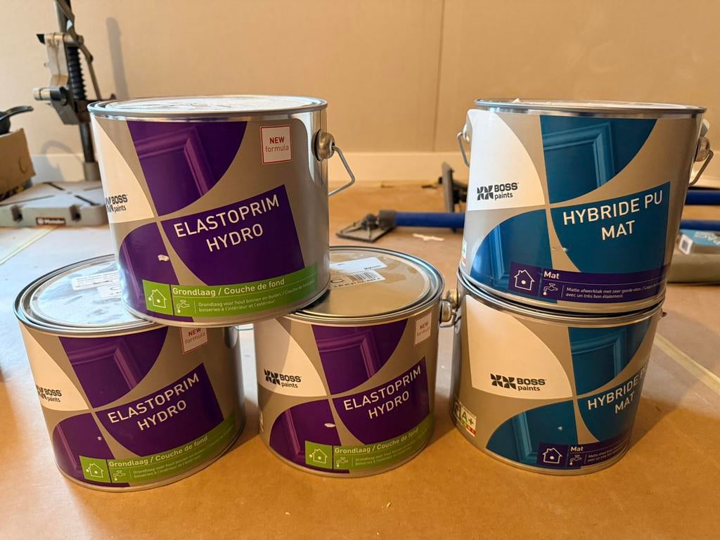 Boss paints colora grond- en afwerkingsverf zwart, Doe-het-zelf en Bouw, Ophalen, Zo goed als nieuw, Zwart, Verf