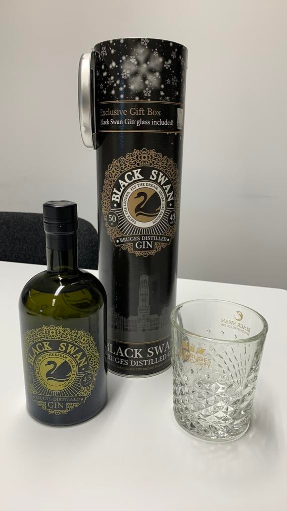 Black Swan 50cl 43% Gift, Verzamelen, Ophalen, Zo goed als nieuw, Overige typen, Vol