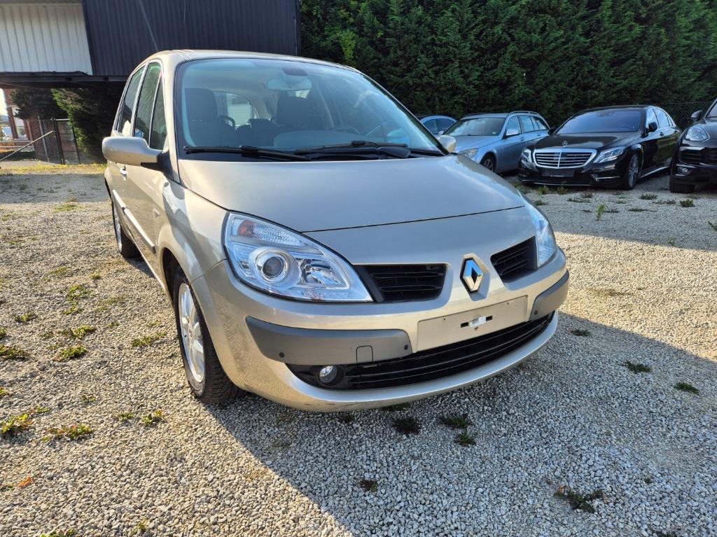 Renault Scenic Automaat / 60.000km / 1e eig / AC / Garantie, 186 g/km, https://public.car-pass.be/vhr/f9233841-6093-4dc8-9522-4e13c62bd7e1?lang=nl