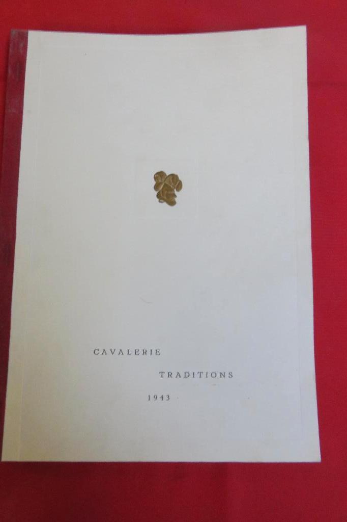 Boek: „Cavalerie Traditions 1943", Verzamelen, Ophalen of Verzenden, Landmacht, Boek of Tijdschrift
