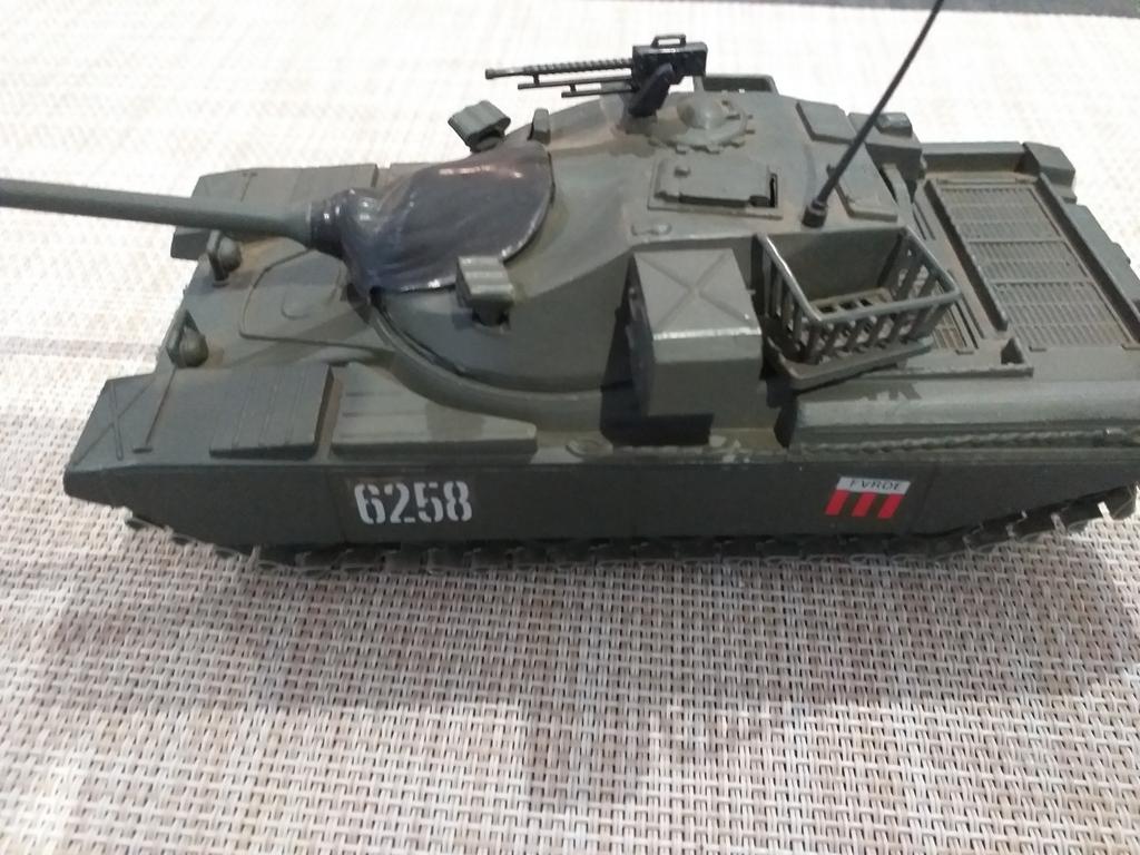 Tank van de hoofdman, Verzamelen